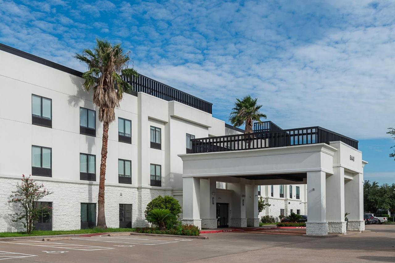 Champions Club and Hotel, Houston Westchase — photo 4