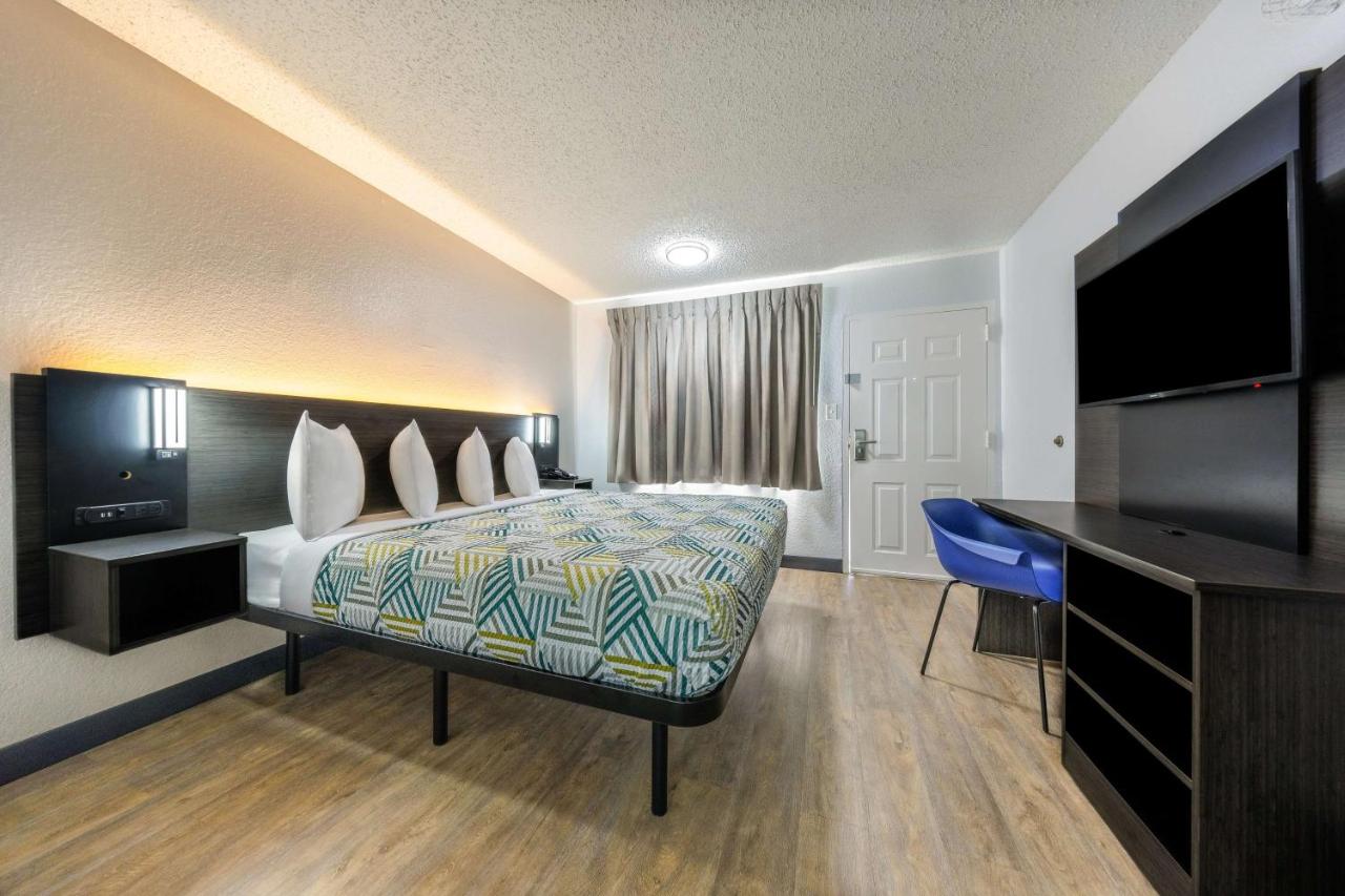 Motel Oasis — photo 17