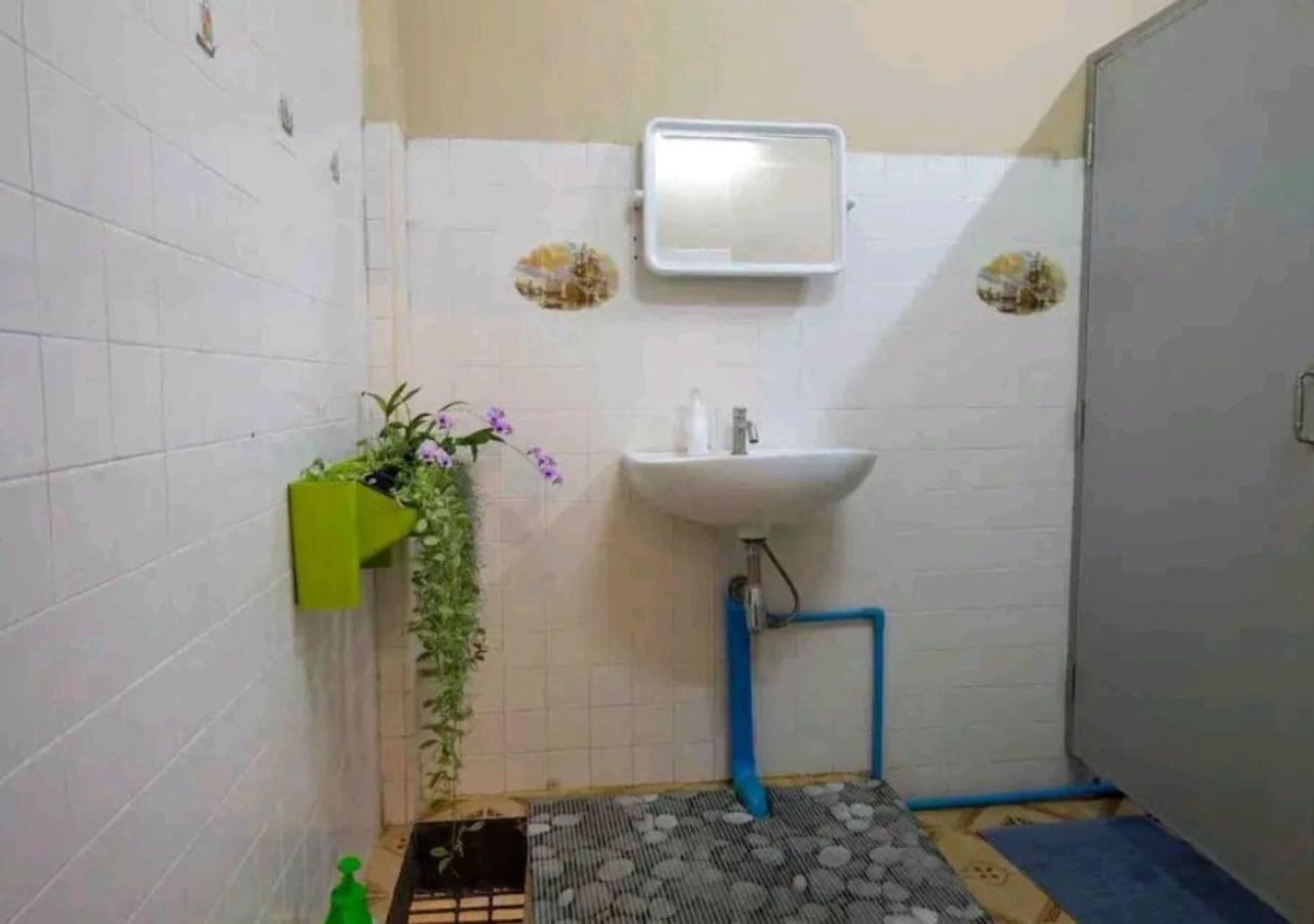 DaHouse next to MRT Itsaraphap exit1 - 3