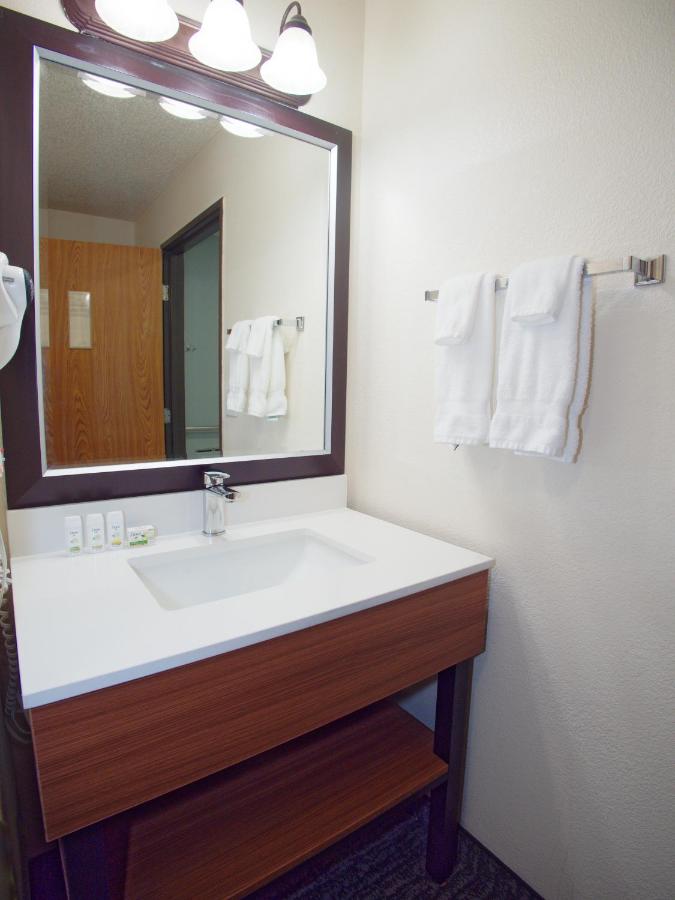 Ramada Inn by Wyndham CDA — photo 3