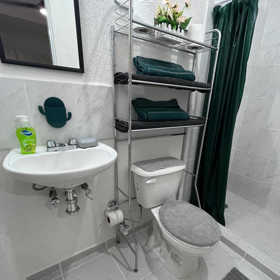 Bonito departamento en privada con alberca - 3