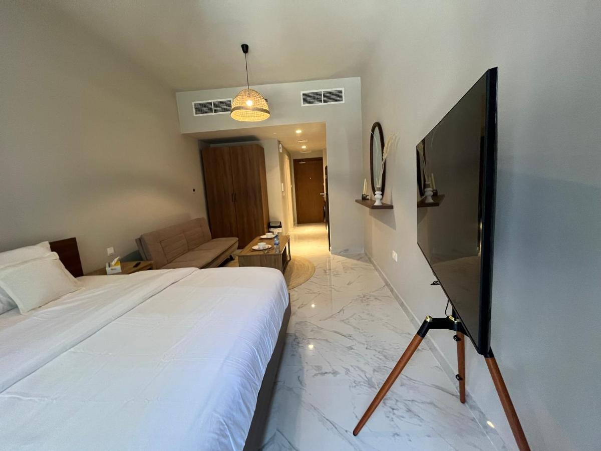 The Chic Retreat, Stylish Studio Close to Yas & Airport - 4