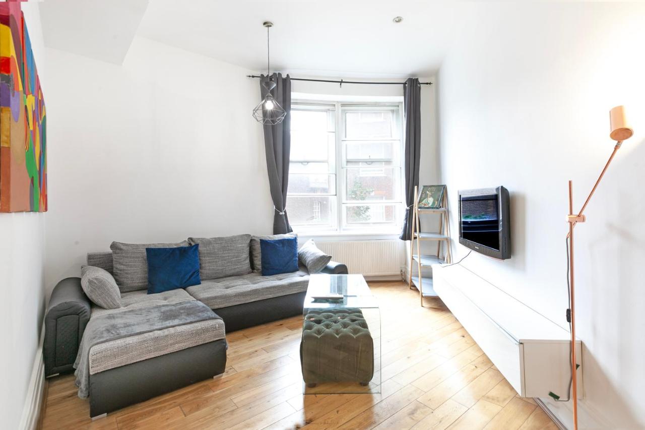 Charming Two-Bedroom Flat in Notting Hill - 3