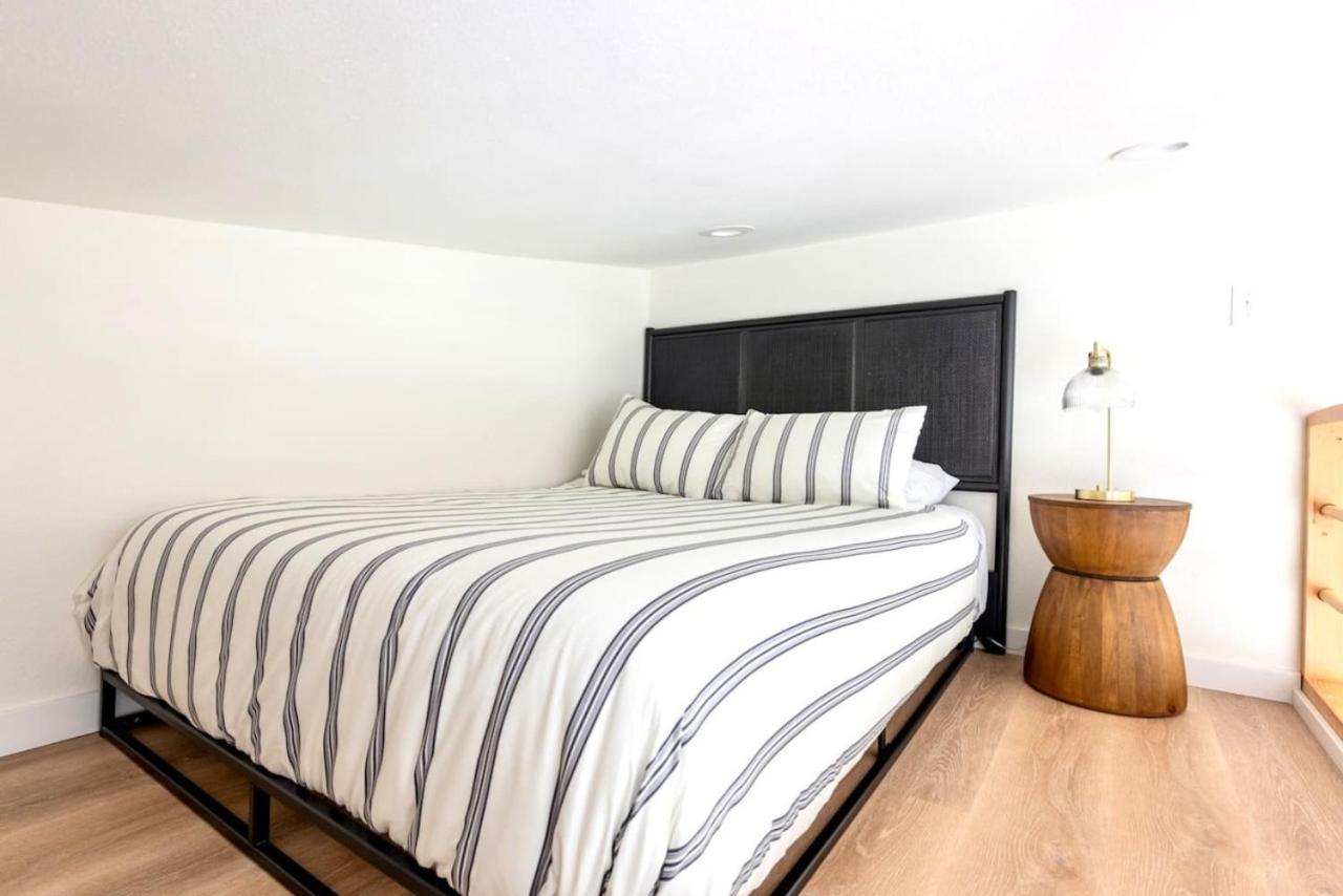 Extended Stay Retreat - Cozy yet Spacious Tiny Gem - 3