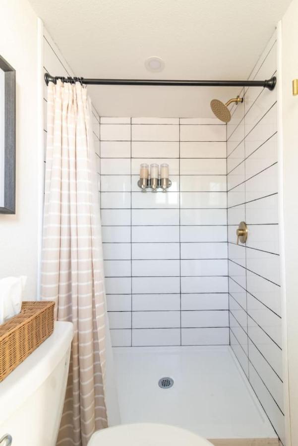 BoHo Tiny Home - Walkable to the Best of East Austin - 3