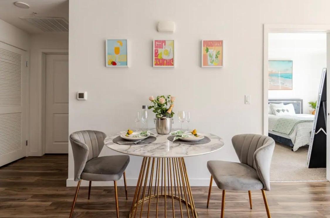 Hollywood Penthouse with Balcony Pool and Hollywood sign View with Free parking - 4