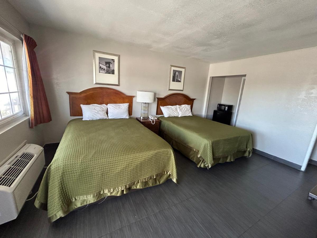 Dixon Motel — photo 17