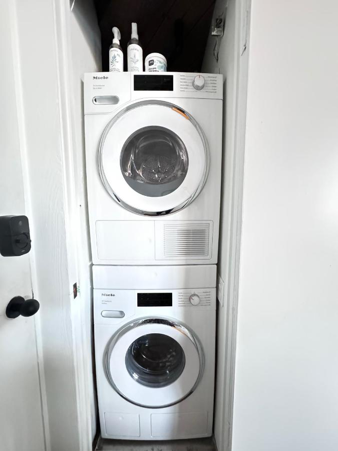 Architectural Marvel in Hollywood Hills with Views - 5