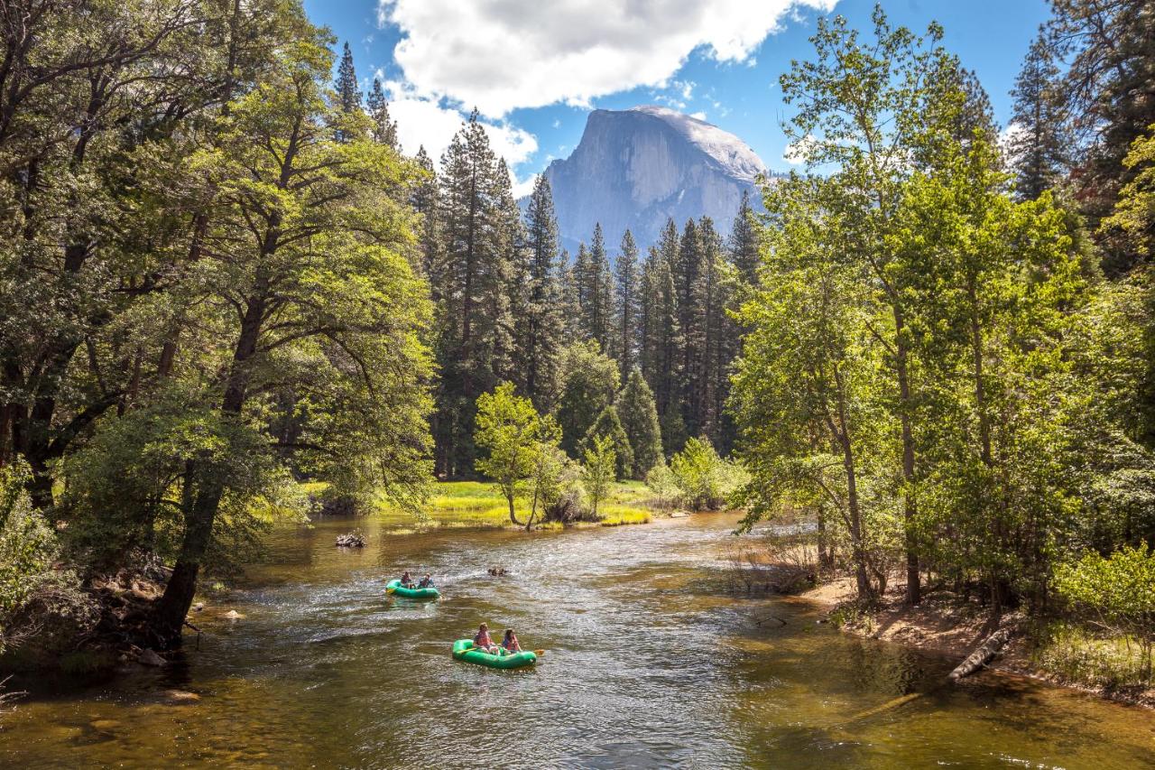 Rush Creek Lodge at Yosemite — photo 24