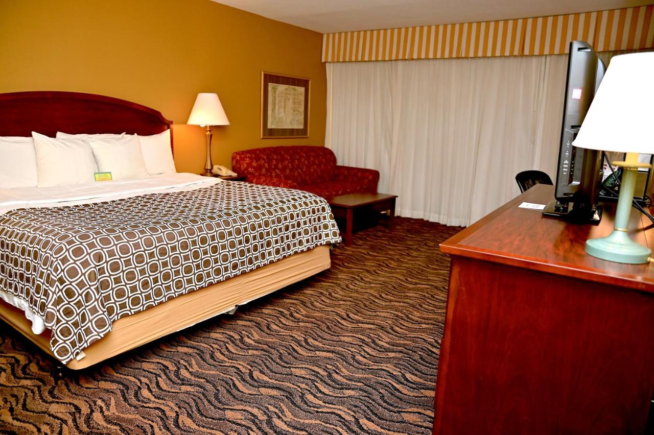 MCM Elegante Hotel & Suites Lubbock — photo 14