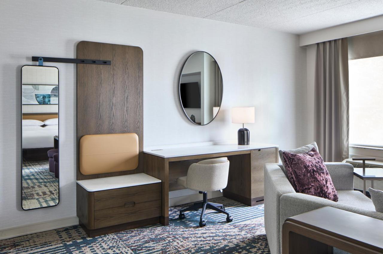 The Woodlands Plaza Toledo Hotel — photo 10
