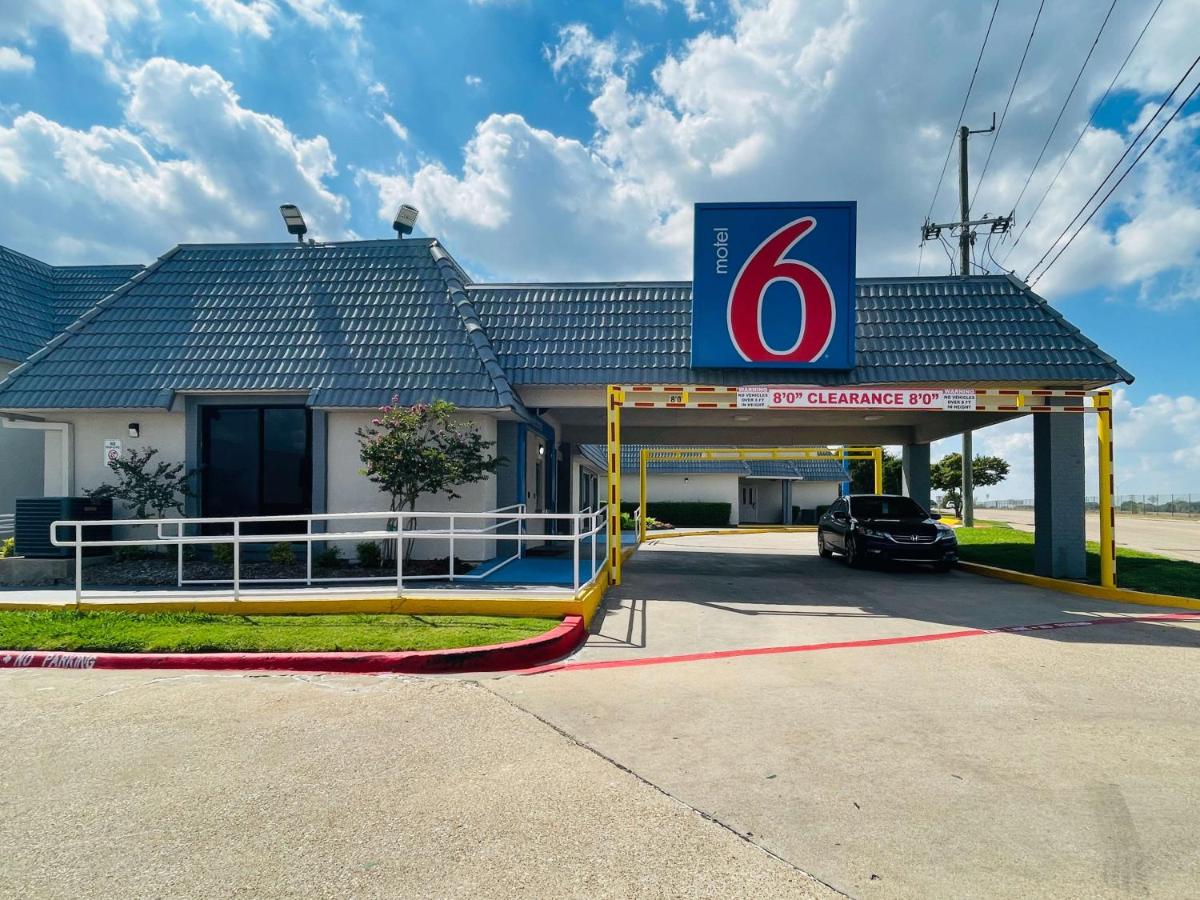 Image: Motel 6-Duncanville, TX - Dallas