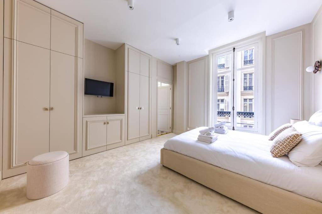 Arc de Triomphe Luxury 3 Bed 3,5 Bath - 5