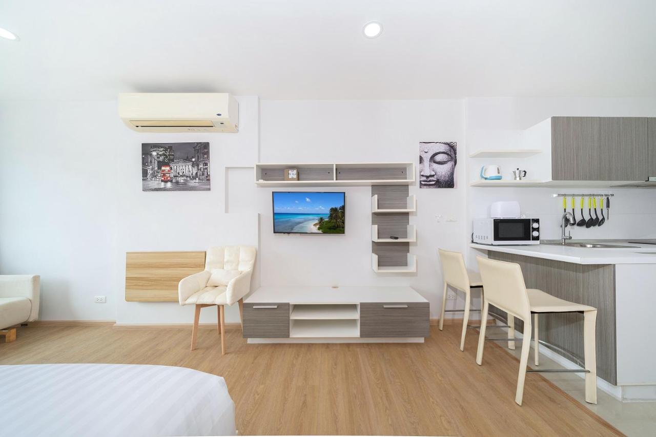 Beach Life & Surf Thrills, Stay at Kata Suite 8-132 in Kata Oasis Residence - 5