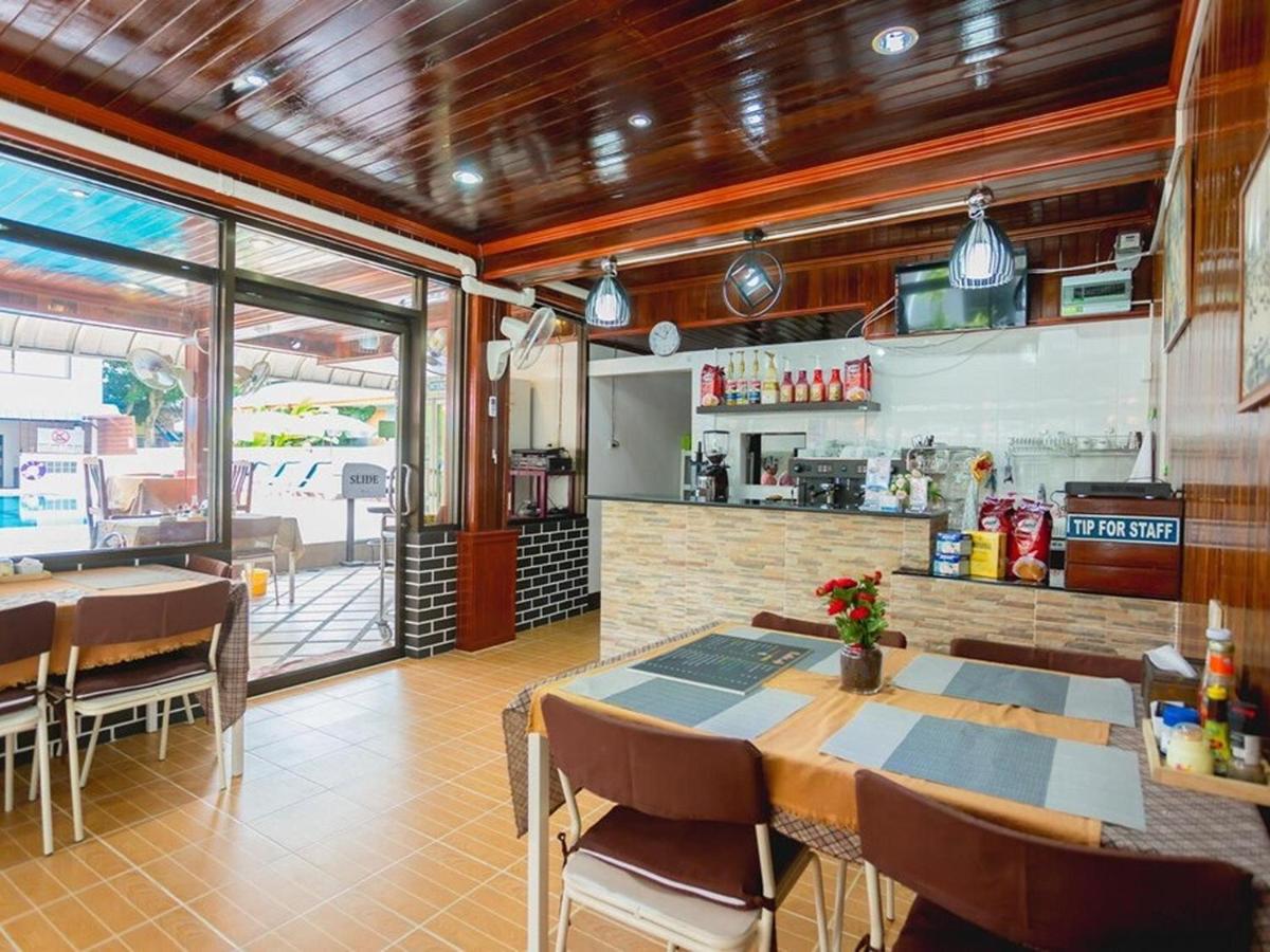 Rabbit Mansion Patong Hotel - 4