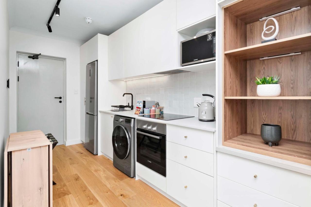 Sea Point Luxury Studio Apartment - The Sage - 2