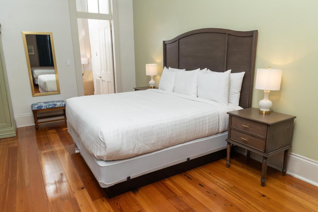 Lamothe House Hotel a French Quarter Guest Houses Property — photo 23
