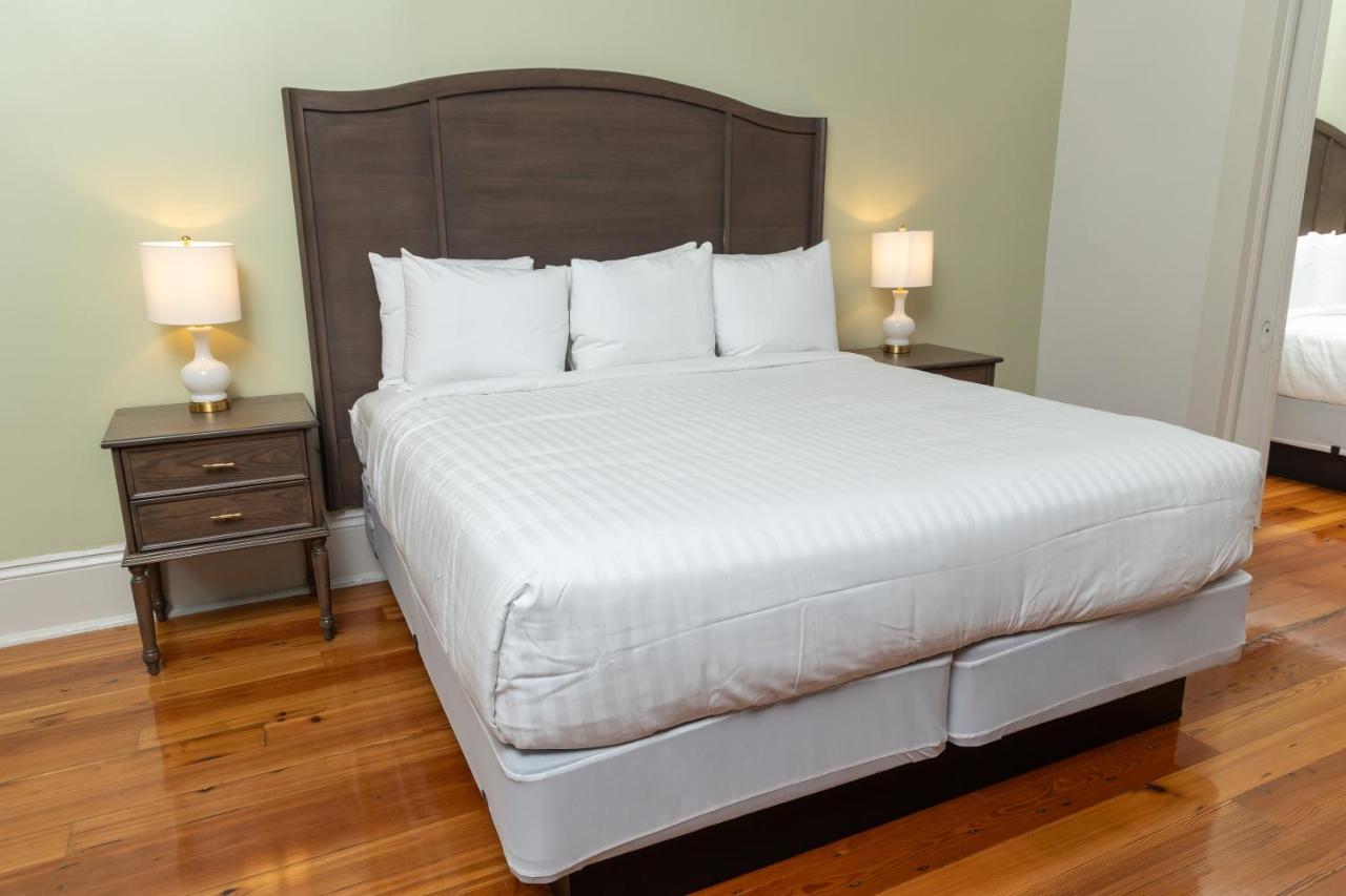 Lamothe House Hotel a French Quarter Guest Houses Property — photo 24