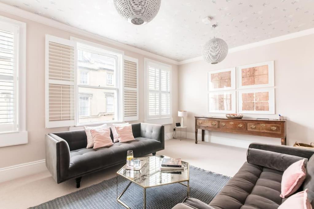 Charlotte Street Apartment - 2