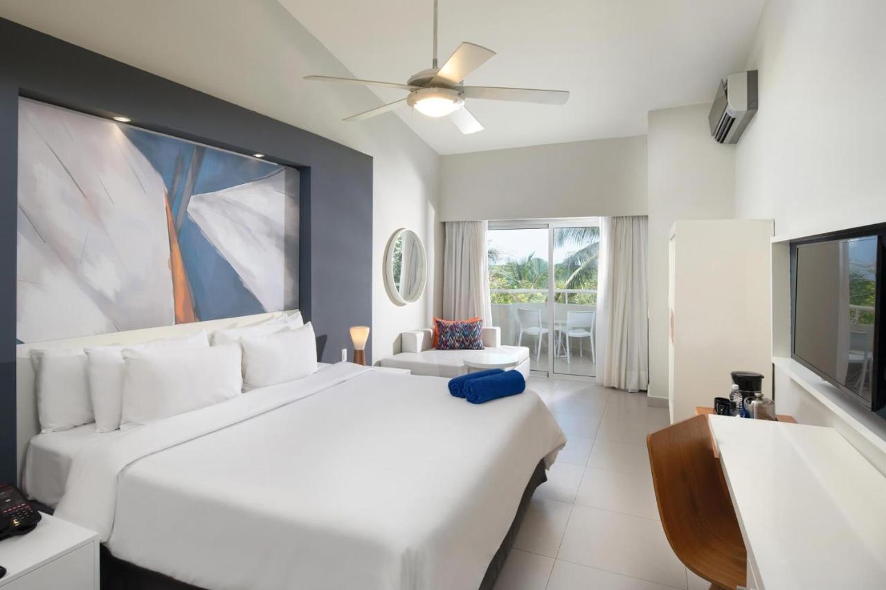 Emotions by Hodelpa - Juan Dolio - 2