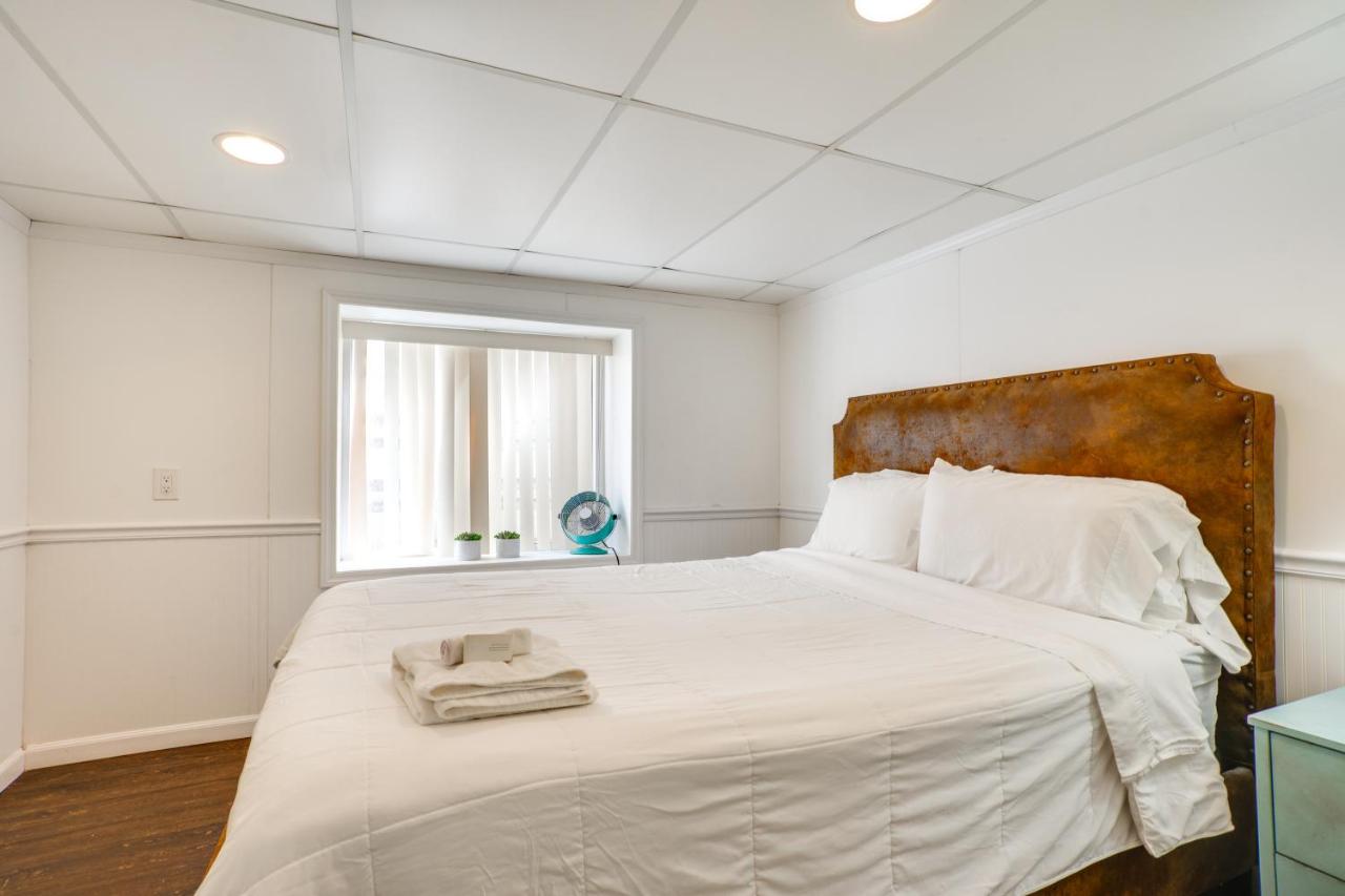 Shared Yard, 4 Mi to NYC Englewood Apartment! - 2