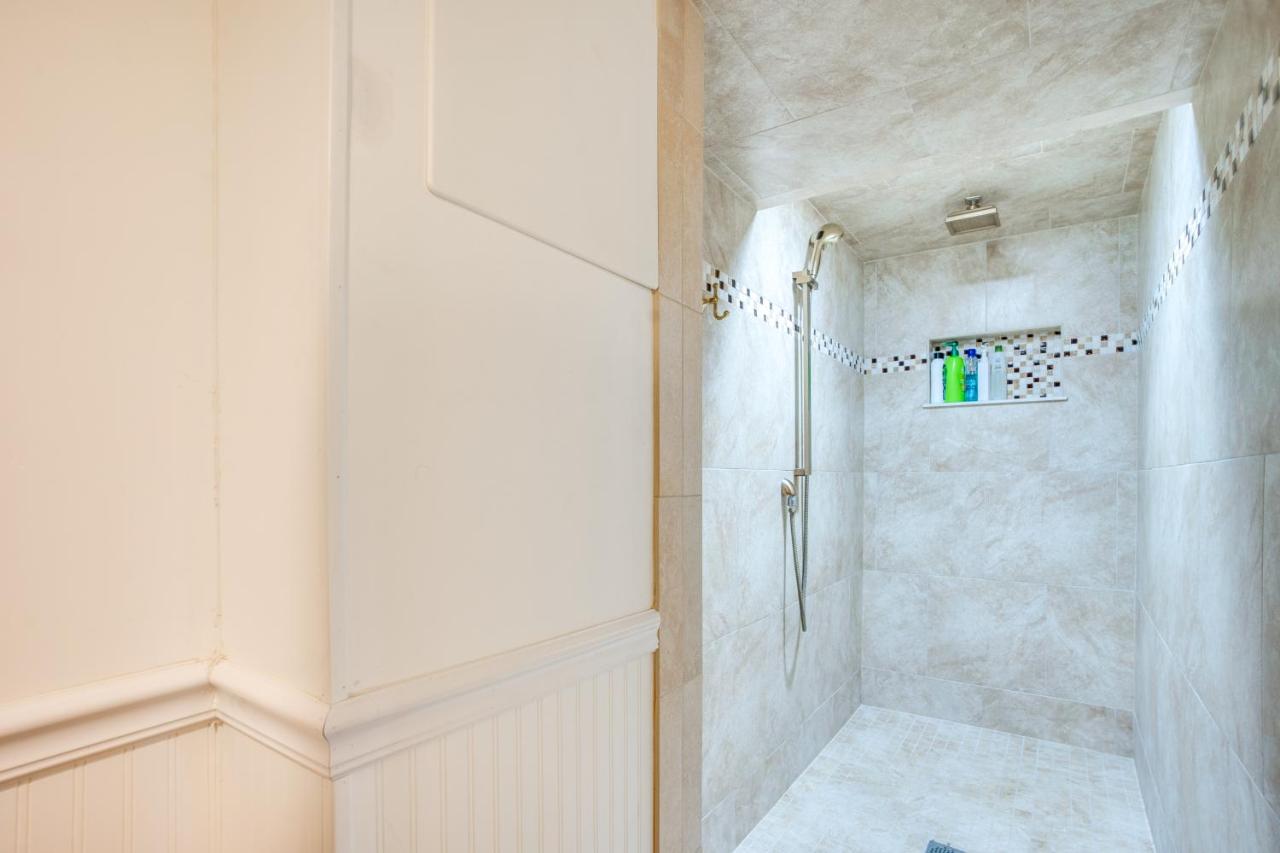 Shared Yard, 4 Mi to NYC Englewood Apartment! - 3