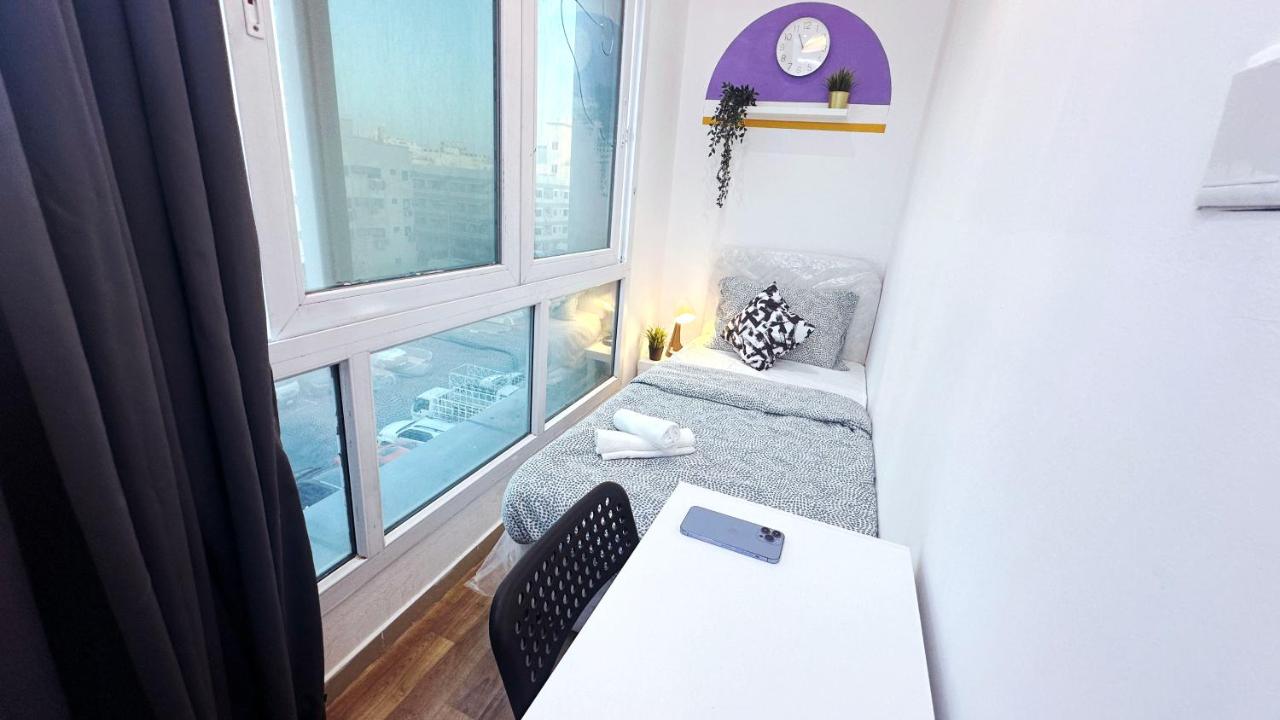 Partition Room In Al Seef Near Burjuman Metro - 3