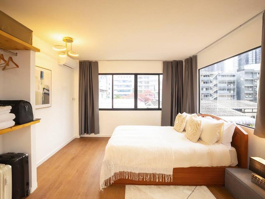 2-Bedroom Penthouse in the heart of Silom - 4A - 2