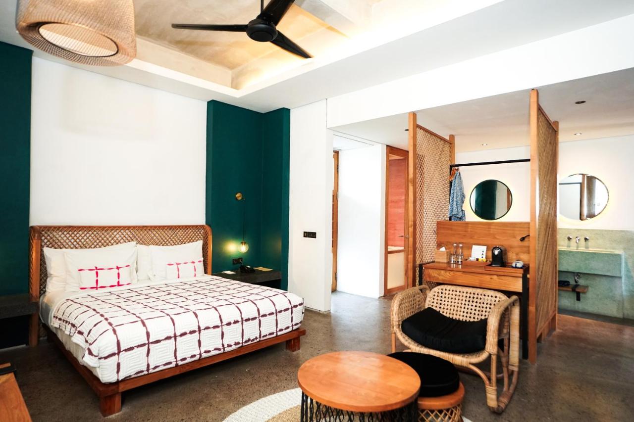 Shore Amora Canggu - 2