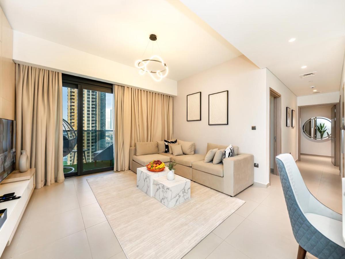 Skyline Serenity Holiday Home I Urban 2 Bedroom Apartment I Burj Khalifa & Fountain Views I Free Gym, Pool, Parking, Wi-Fi and PS5 - 5