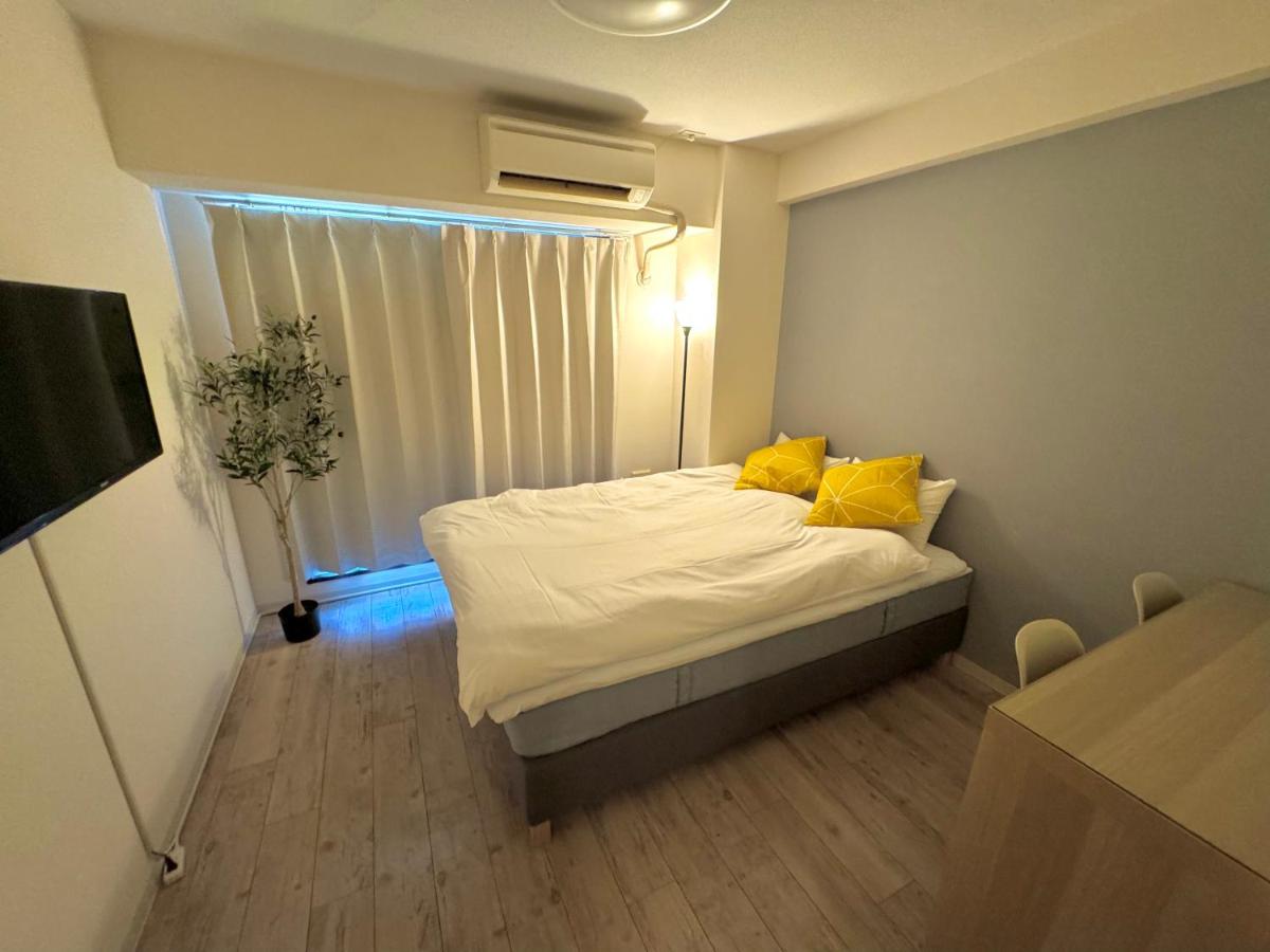 Royal Heights Sakuragawa Condominium - 2