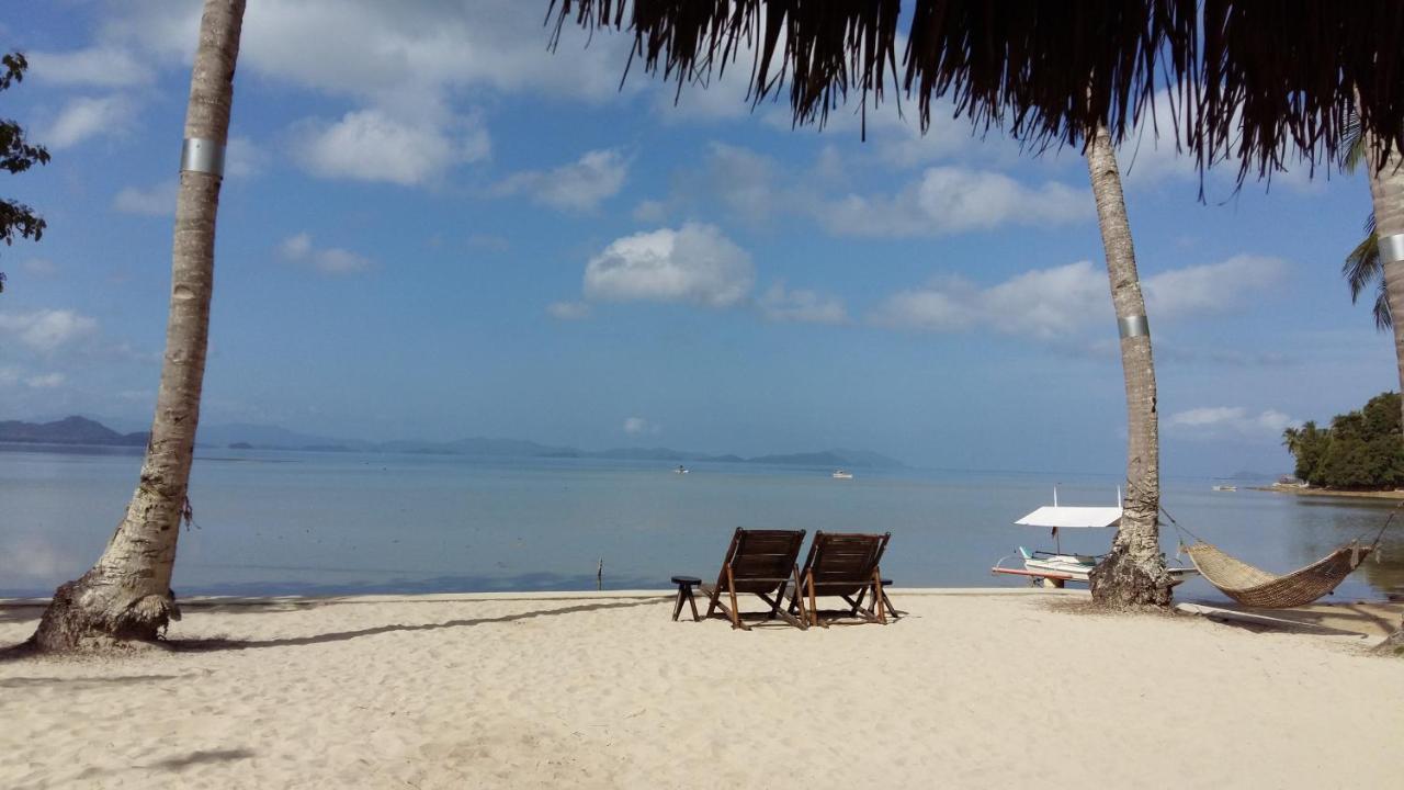 Beach: Sunset Beach Resort