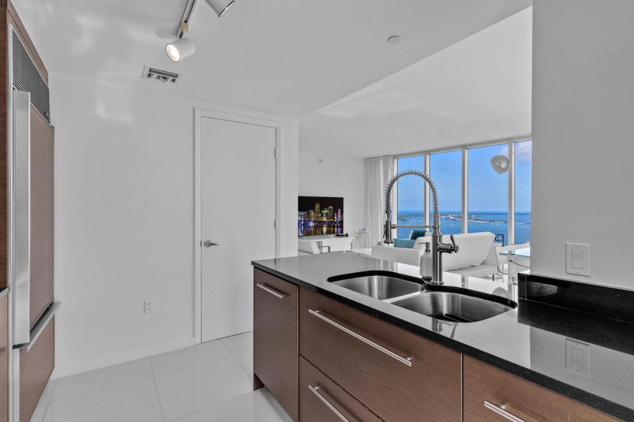 Large Suites in Hotel W with bay views - 3