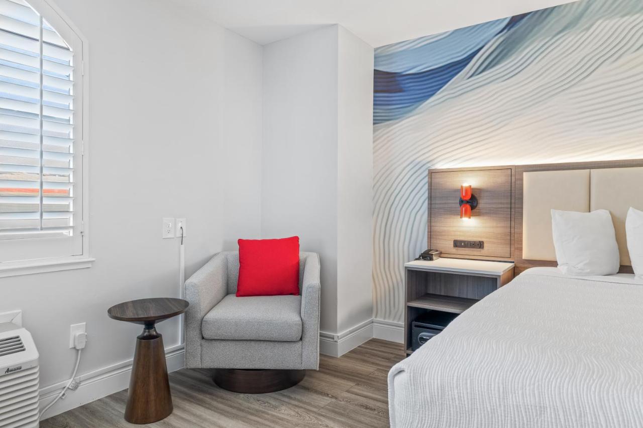 Hotel Skye San Francisco Airport SFO FREE SHUTTLE AND BREAKFAST! — photo 11