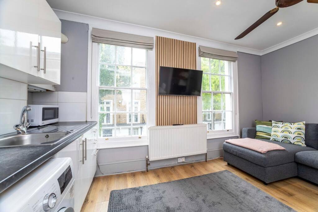 2 Bedroom Flat in Notting Hill - 4