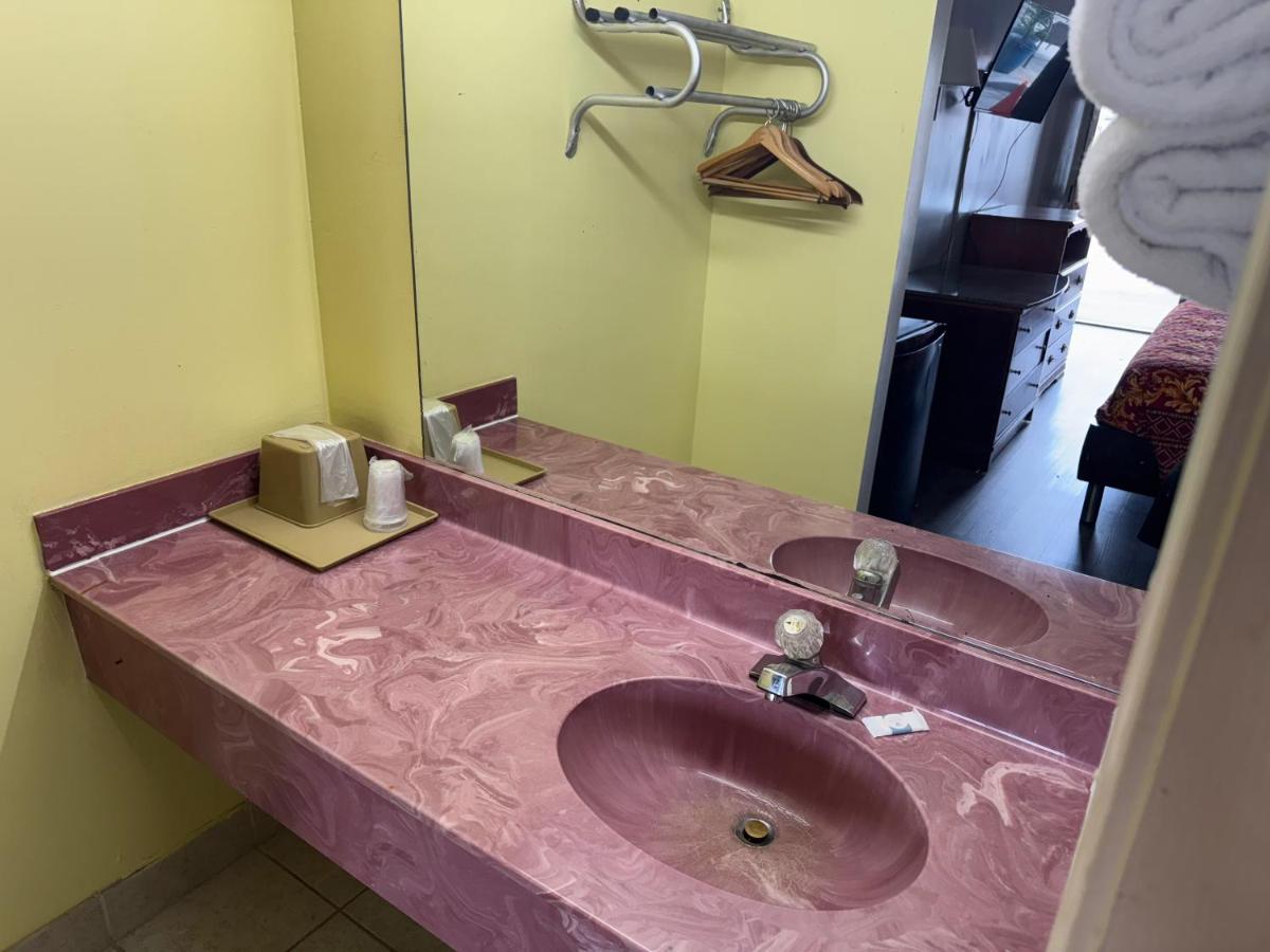 Regency Inn — photo 5