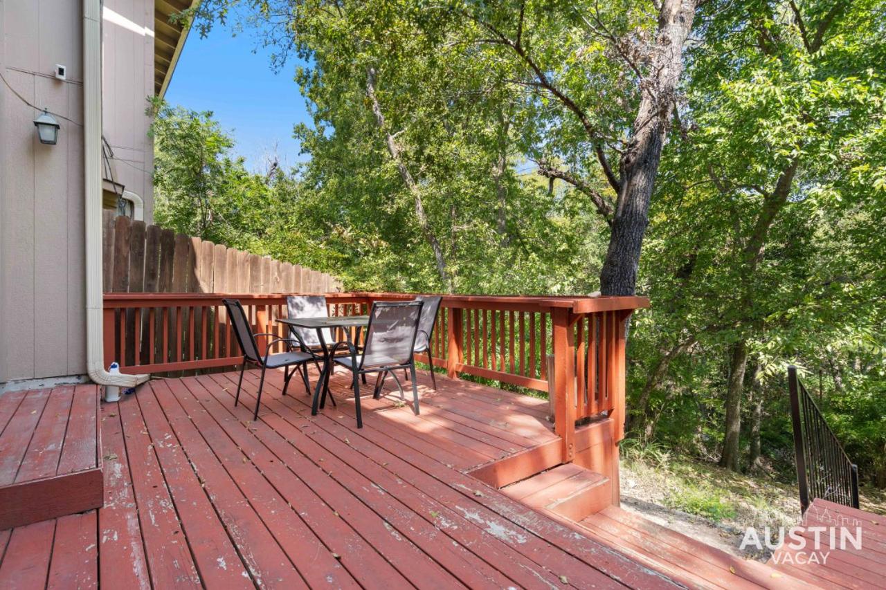Spacious ATX Apt with Private Deck and All Essentials - 4