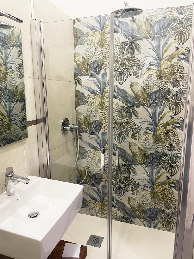 Inner Naples 2.0 - 3