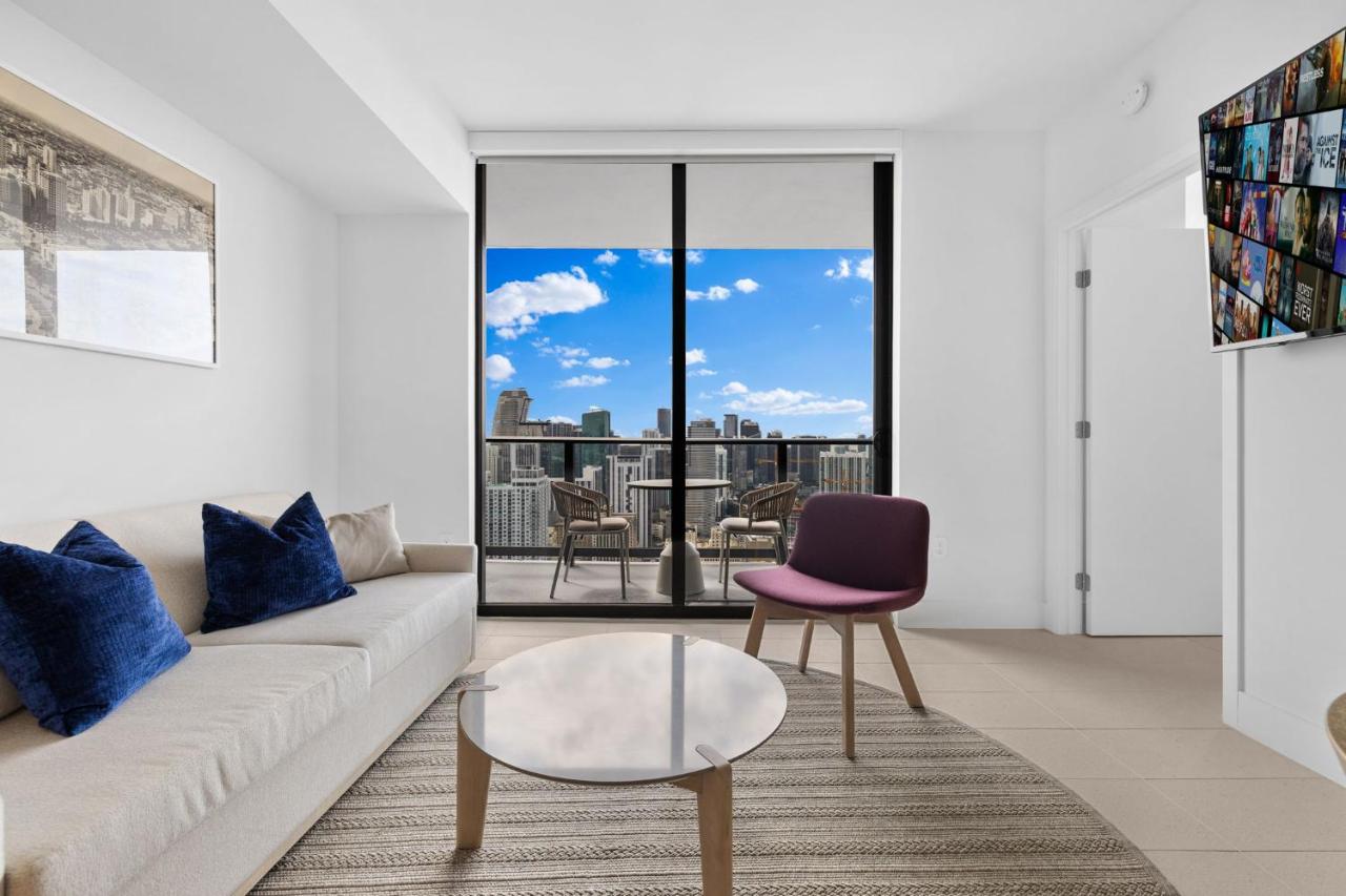 Luxury Panoramic Views - The Ultimate Downtown Getaway - 4