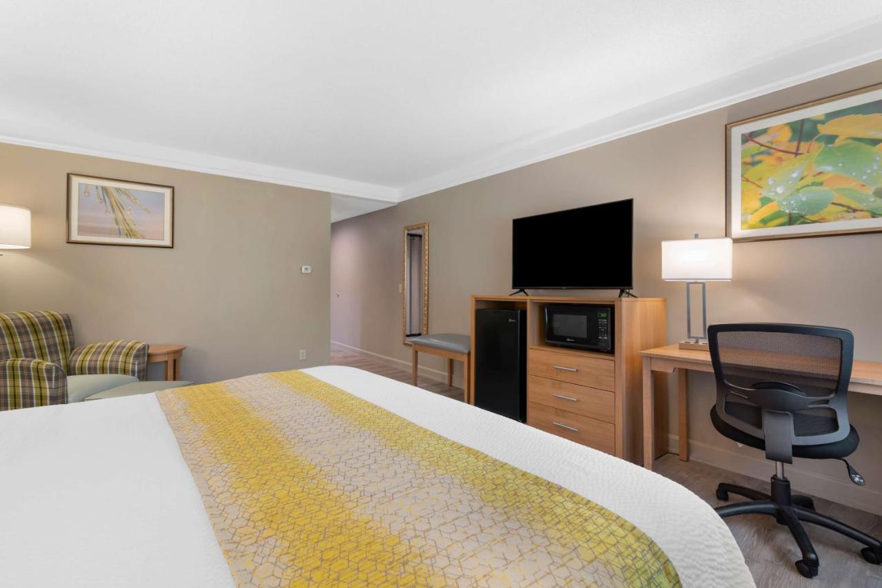 Western Inn & Suites — photo 19