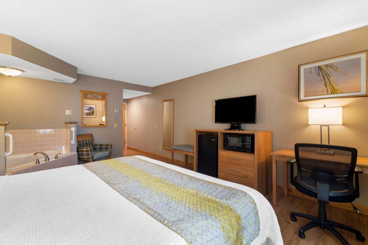 Western Inn & Suites — photo 21