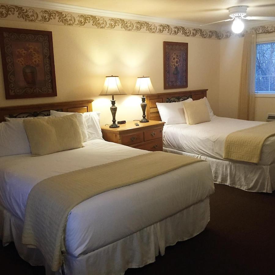 Strawberry Valley Inn — photo 21
