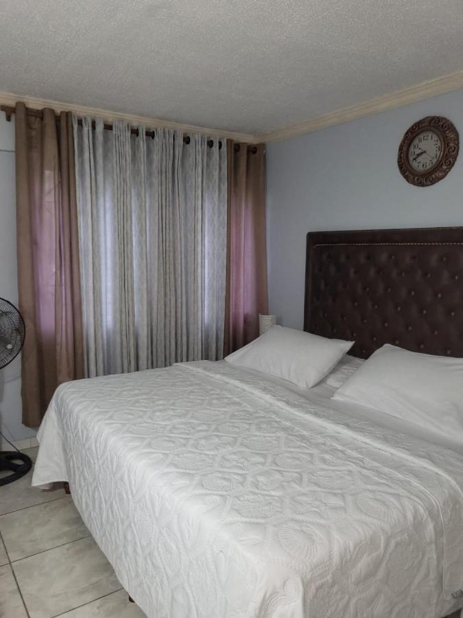 Peaceful Ambiance Awaits at Turtle beach Tower - 2