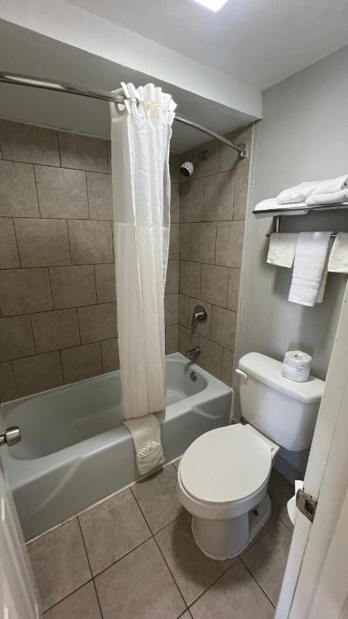 Regency Inn — photo 7
