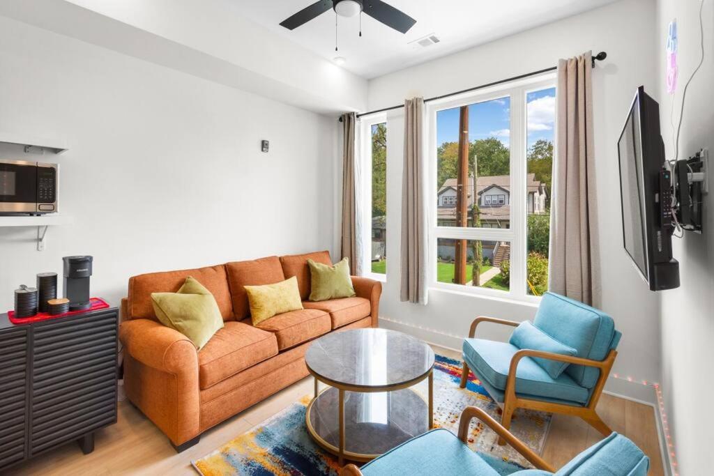 East Nashville Cozy Retreat - 5