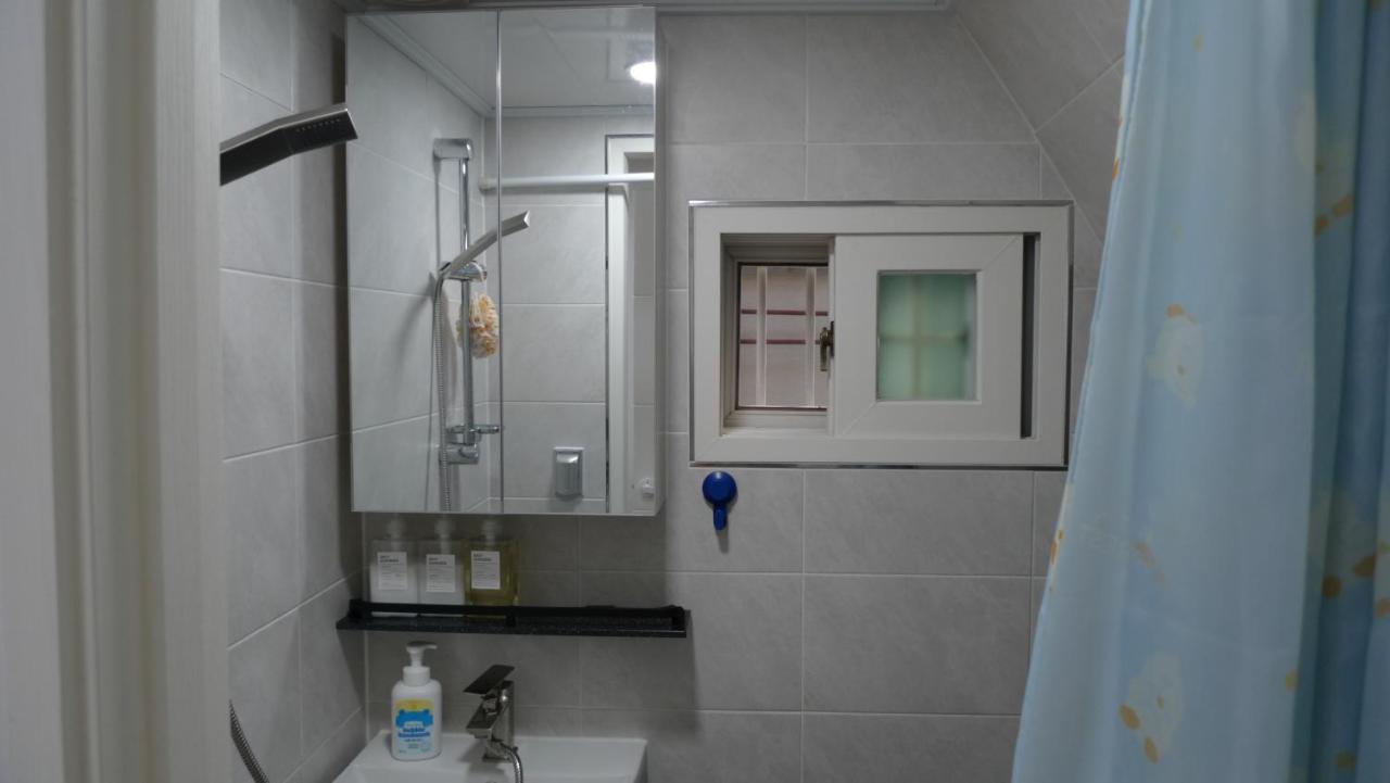 Sinchon sweet house - 2