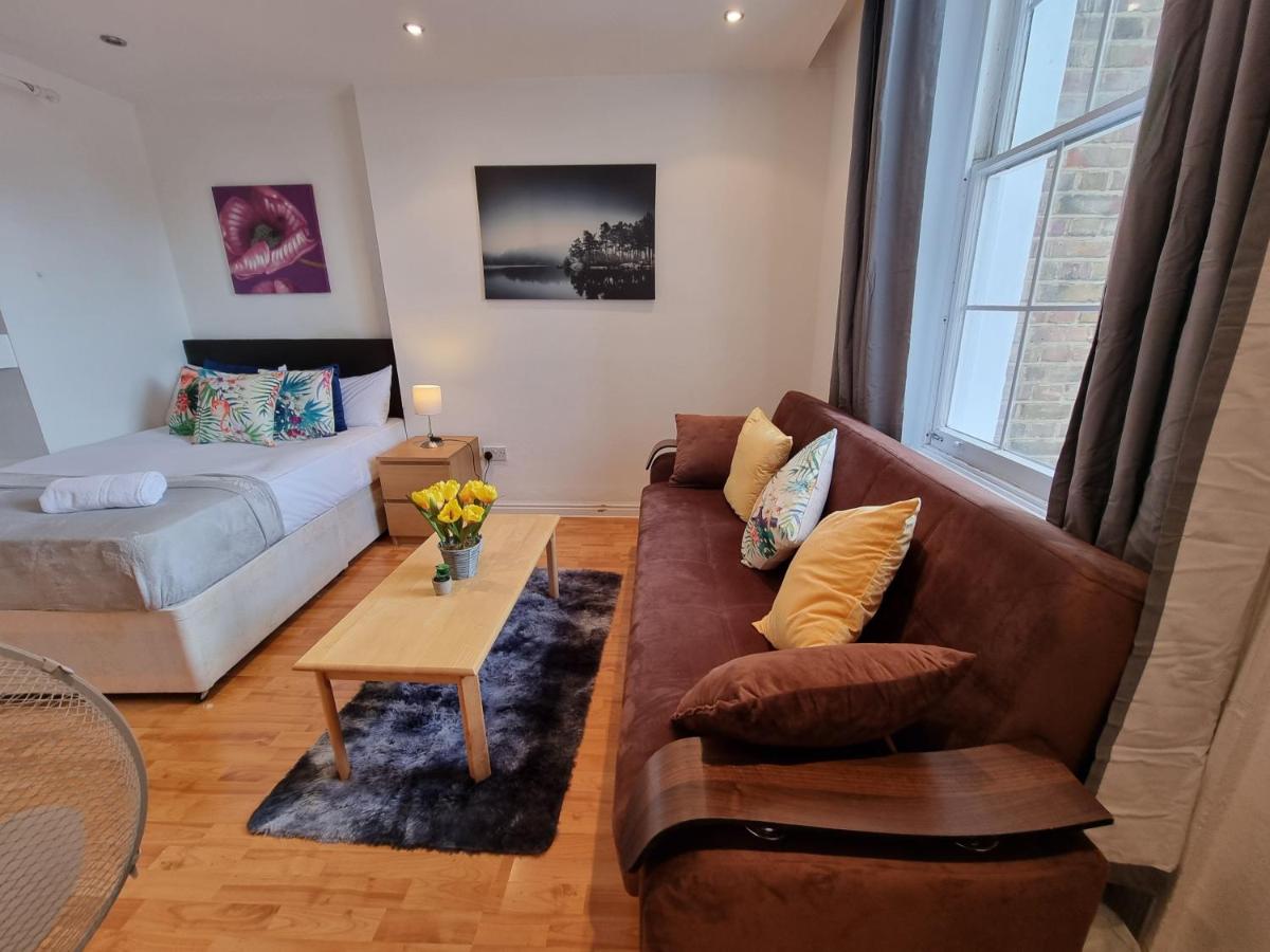 Gorgeous Studio Near Paddington Fits 3 - 5