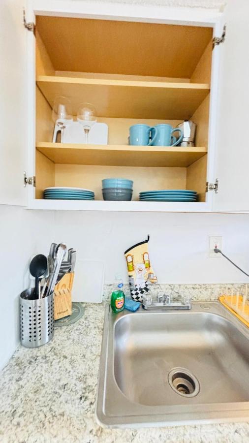 Apt 202 Near Cruise Port, 5 Min to Downtown, 4 Min to Trains, 14Min to Airp - 3