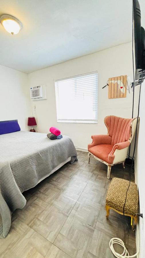 Apt 202 Near Cruise Port, 5 Min to Downtown, 4 Min to Trains, 14Min to Airp - 2