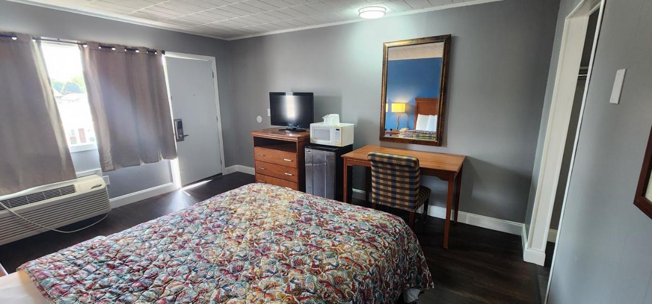 Budget Inn Horseheads, NY — photo 15